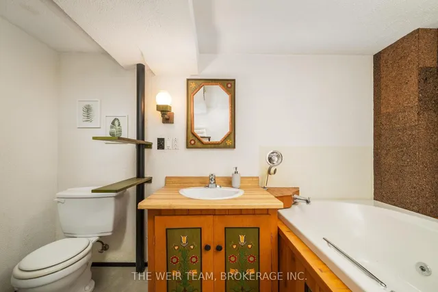 Additional image 18 of 37 Coleridge Ave