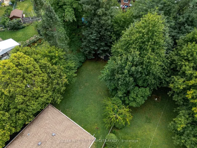 Additional image 37 of 1392 Royal Dr