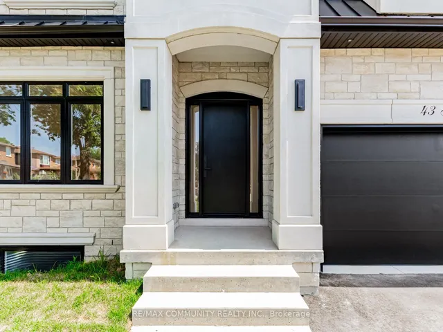 Additional image 3 of 43 Sugarbush Sq