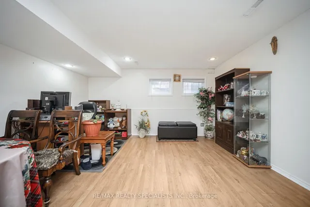 Additional image 31 of 43 Rockgarden Tr Unit 1