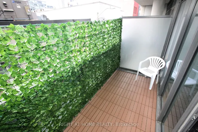 Additional image 21 of 330 Richmond St Unit 210