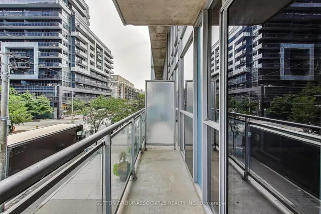 Additional image 10 of 1029 King St Unit 213