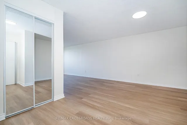 Additional image 4 of 320 Dixon Rd Unit 806