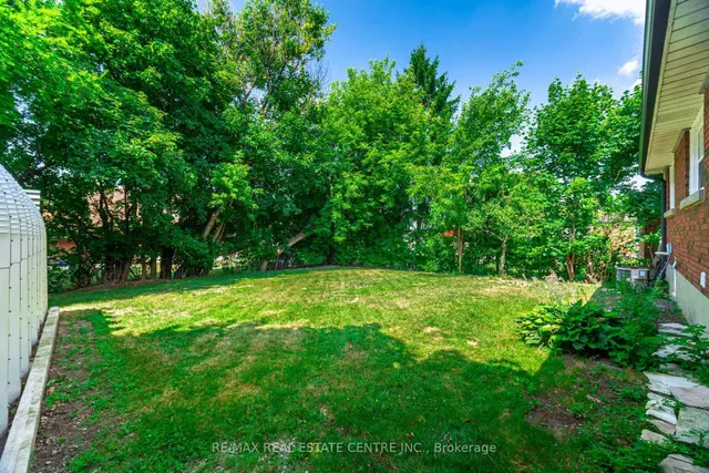 Additional image 36 of 166 Terrace Dr