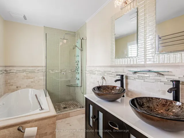 Additional image 23 of 35 Glenmanor Dr