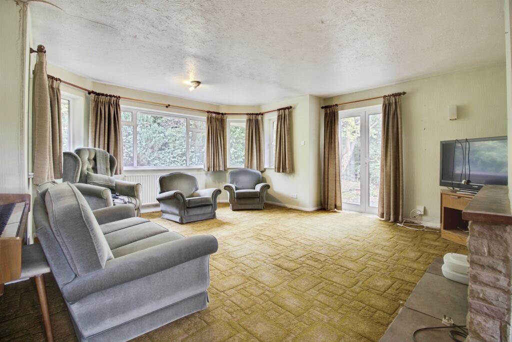 Additional image 18 of Barn Close, Welwyn Garden City