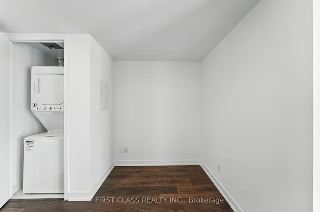 Additional image 11 of 501 Yonge St Unit 1802