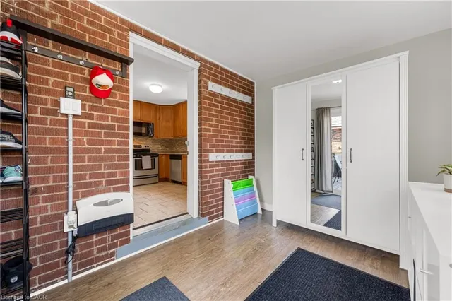 Additional image 9 of 150 Garside Ave