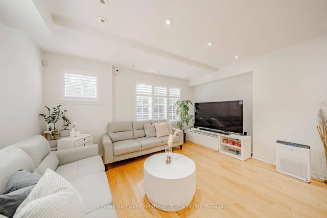 Additional image 21 of 2790 Eglinton Ave Unit 1