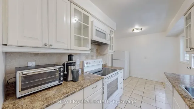 Additional image 24 of 7227 Joliette Cres