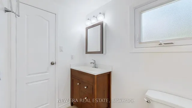 Additional image 33 of 7227 Joliette Cres