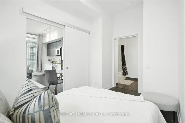 Additional image 23 of 215 Veterans Dr Unit 803