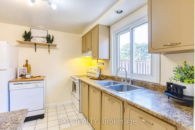 Additional image 9 of 151 Gateshead Cres Unit 37