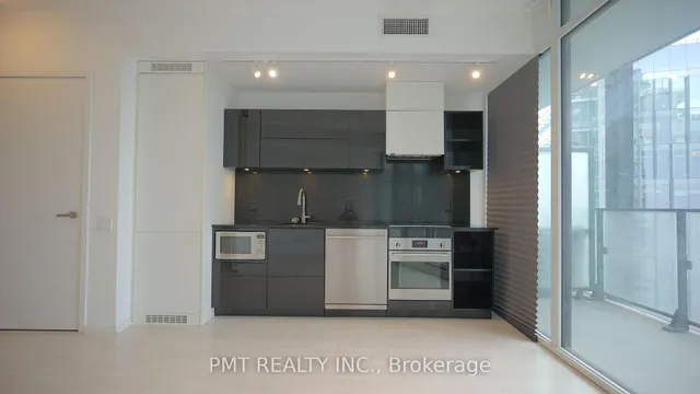 Additional image 3 of 125 Peter St Unit 1505