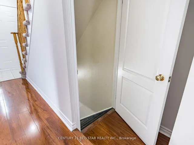 Additional image 37 of 95 Yellow Brick Rd