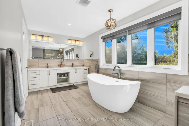 Additional image 31 of 25 Chester Rd