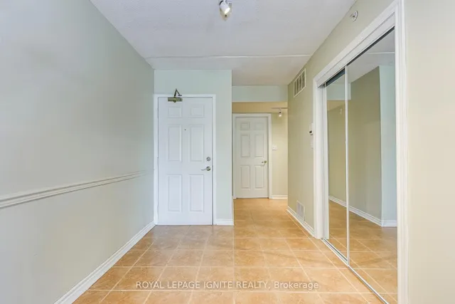 Additional image 6 of 1820 Walkers Line Unit 211