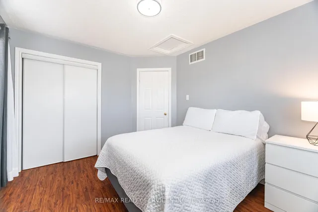 Additional image 22 of 123 Farthingale Cres