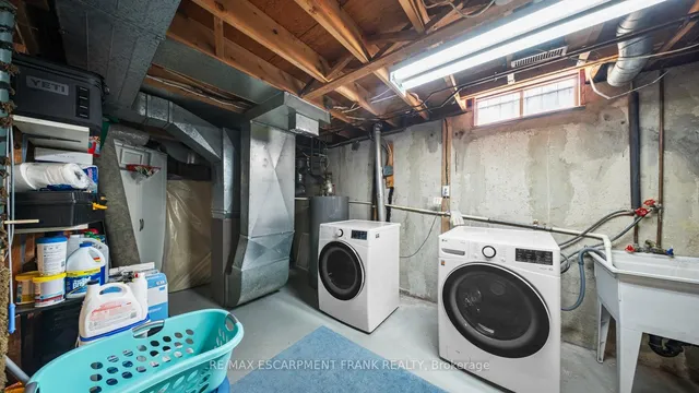 Additional image 26 of 1 YORKDALE Cres