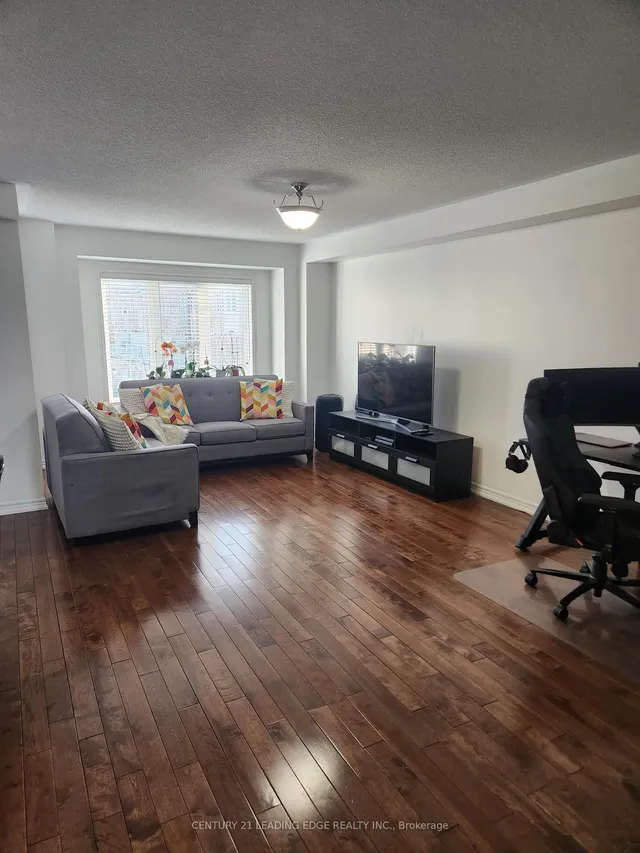 Additional image 4 of 12 Pringdale Gardens Circ