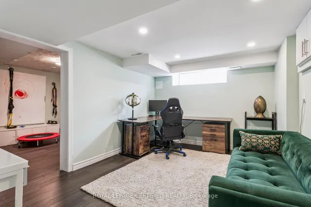 Additional image 31 of 462 The Kingsway