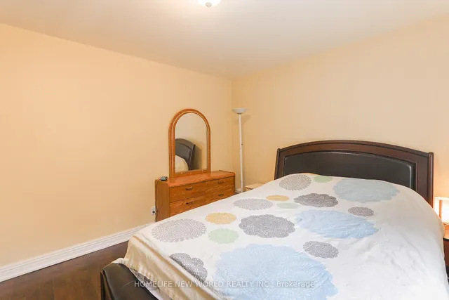 Additional image 24 of 34 Greylawn Cres