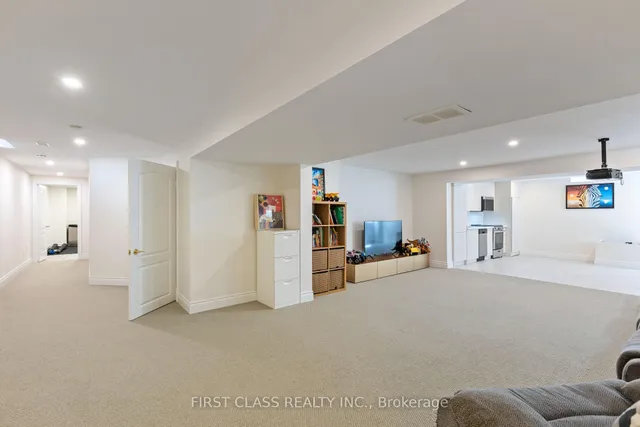 Additional image 31 of 2292 Eighth Line