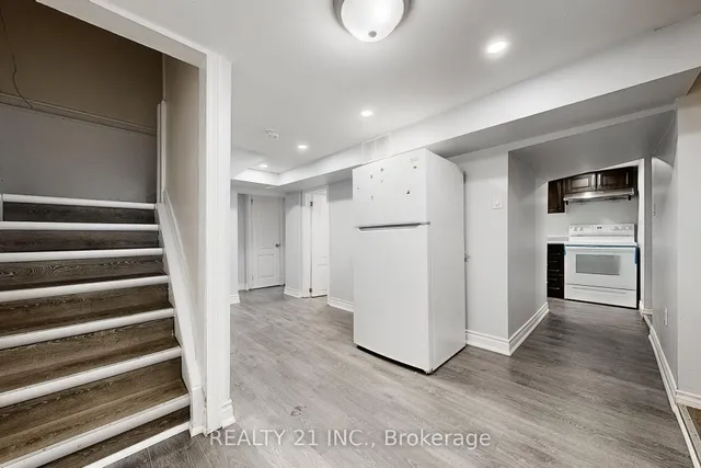 Additional image 20 of 125 S Woodrow Blvd