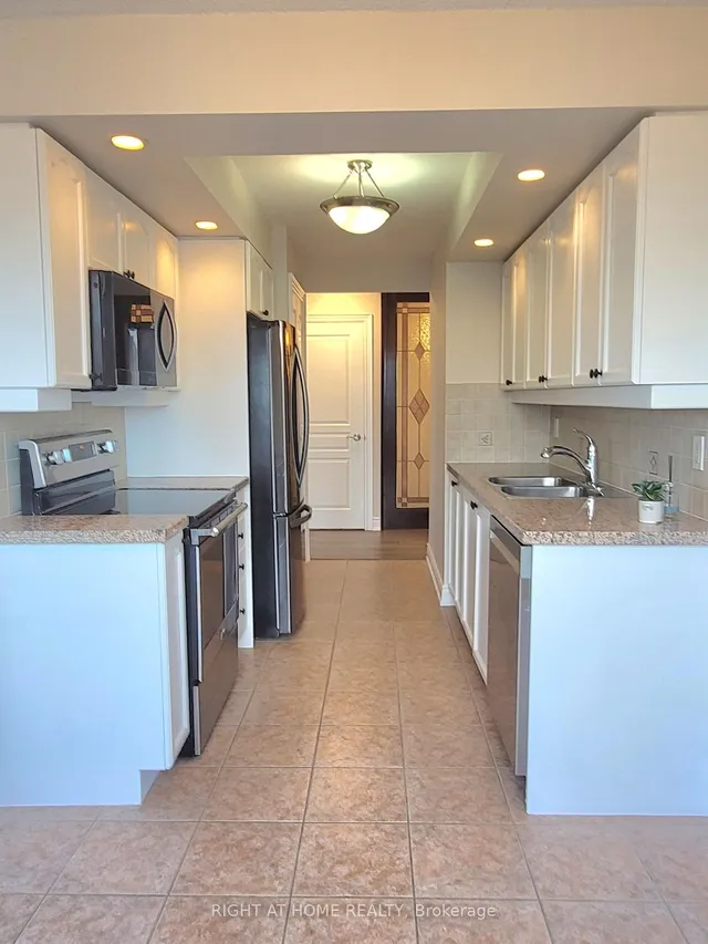 Additional image 14 of 10 NORTHTOWN Way Unit 2112