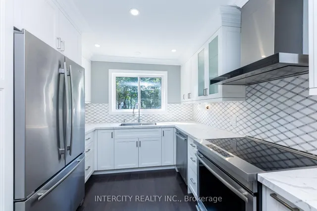 Additional image 17 of 19 Marowyne Dr