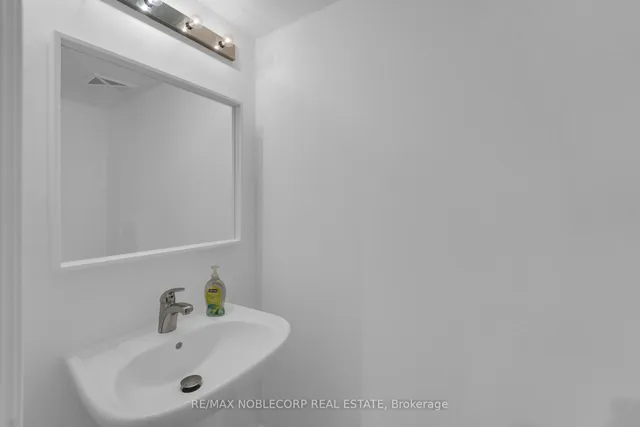 Additional image 18 of 13 Foundry Ave Unit 239