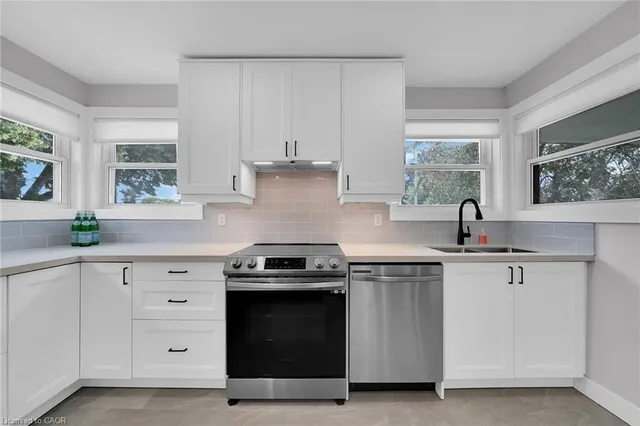 Additional image 13 of 441 Elmwood Ave