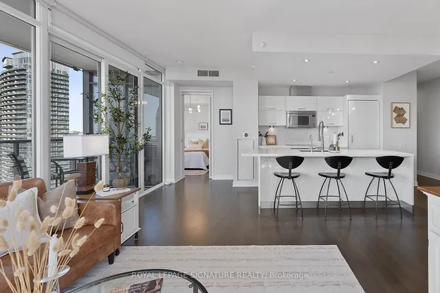 Additional image 17 of 90 Park Lawn Rd Unit 2005