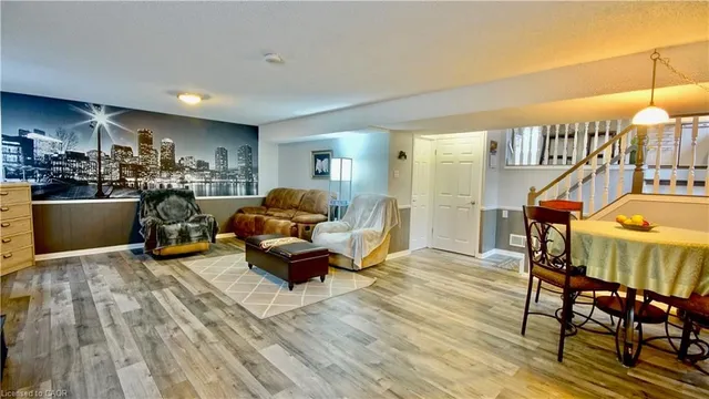 Additional image 22 of 40 Lyton Cres