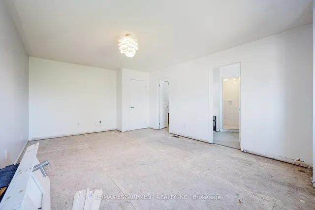 Additional image 21 of 6544 Opera Glass Cres