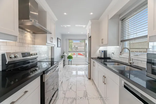 Additional image 17 of 12 Sparklett Cres