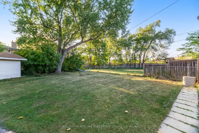 Additional image 46 of 2295 Barclay Rd