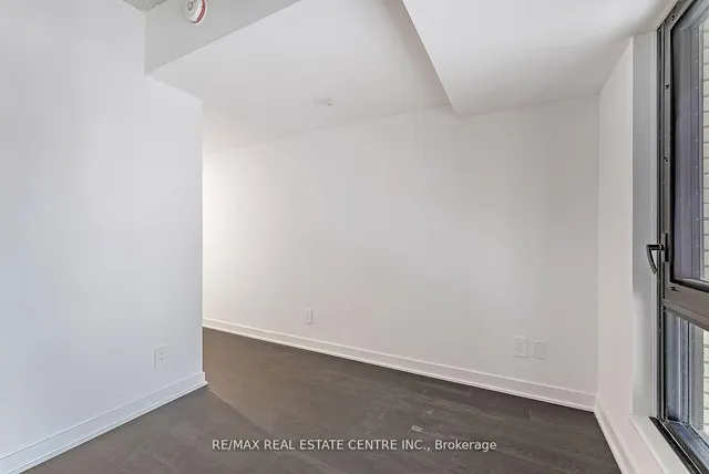 Additional image 27 of 7 Watkinson Ave