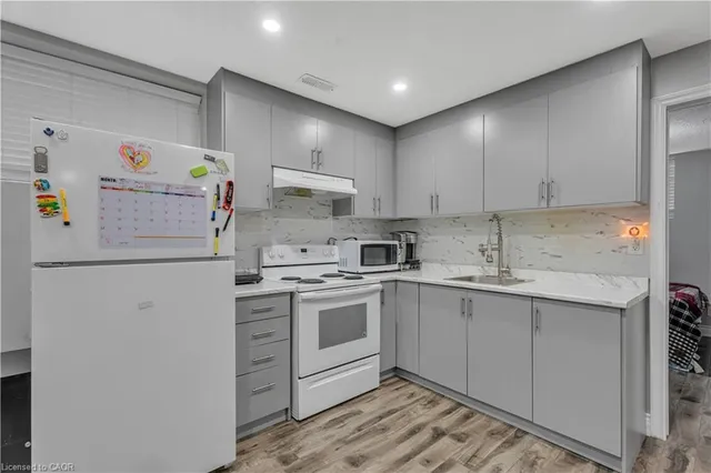 Additional image 9 of 318 East 43rd St