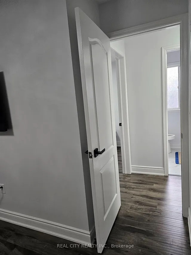 Additional image 26 of 1680 Samuelson Circ