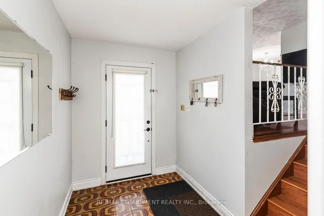 Additional image 5 of 102 Quaker Cres