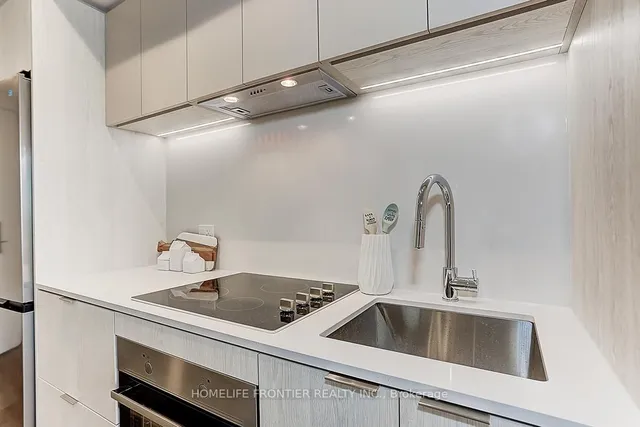 Additional image 21 of 1 Jarvis St Unit 532