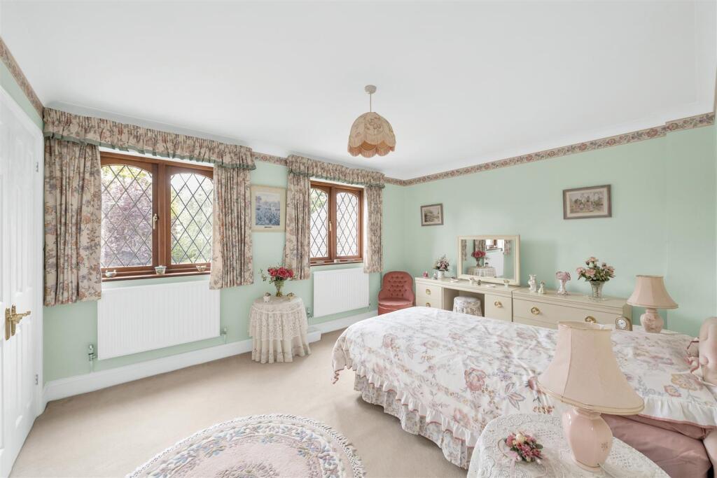 Additional image 7 of Badingham Drive, Harpenden