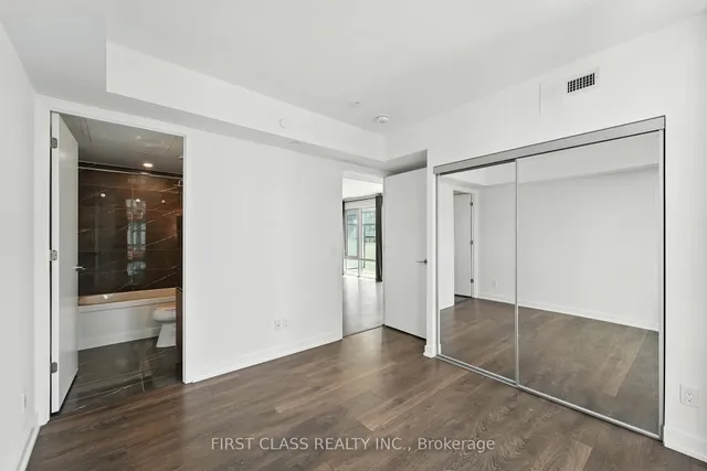 Additional image 19 of 501 Yonge St Unit 1802