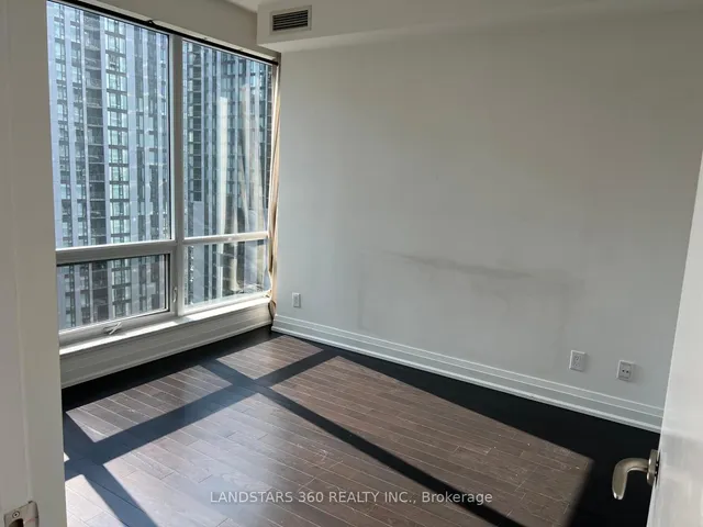 Additional image 14 of 80 John St Unit 2803