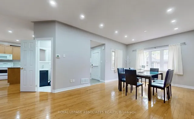 Additional image 5 of 100 Beddoe Dr Unit 25