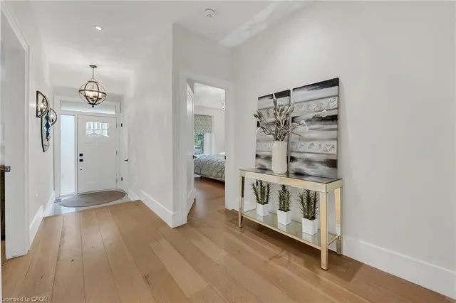 Additional image 16 of 515 Bridgman Ave