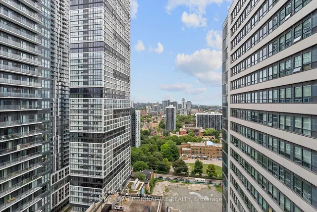 Additional image 16 of 77 Mutual St Unit 2501