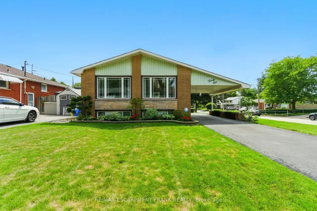 24 Meadowlark Dr