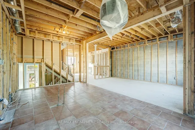 Additional image 17 of 6544 Opera Glass Cres